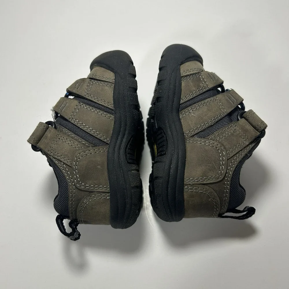 KEEN‎ Newport Shoe Infant 4 Brown Leather Hiking Shoes Kids Hook Loop